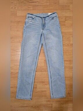 American Eagle 90's Low Rise Straight Leg Jeans Light Blue
